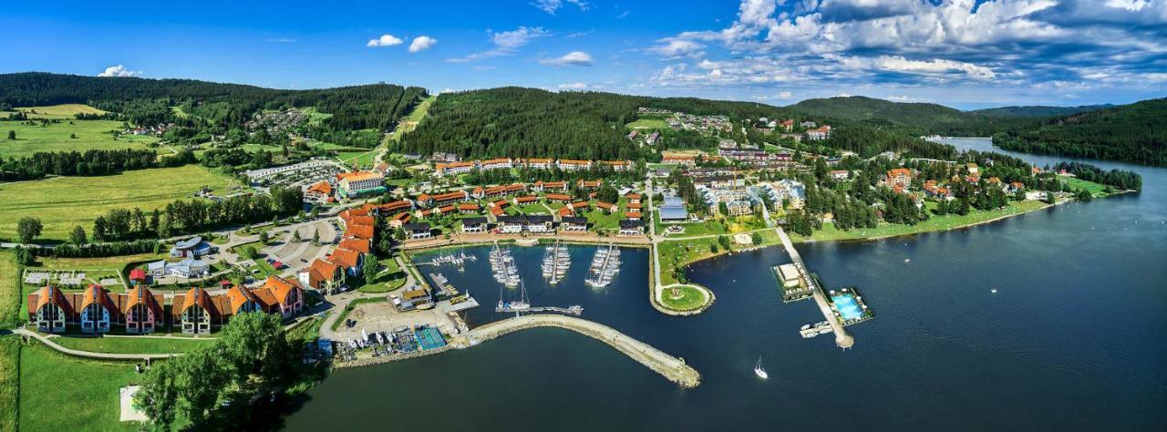 Holiday House U Hajenky 11P Lipno Home 伏尔塔瓦河畔利普诺 外观 照片