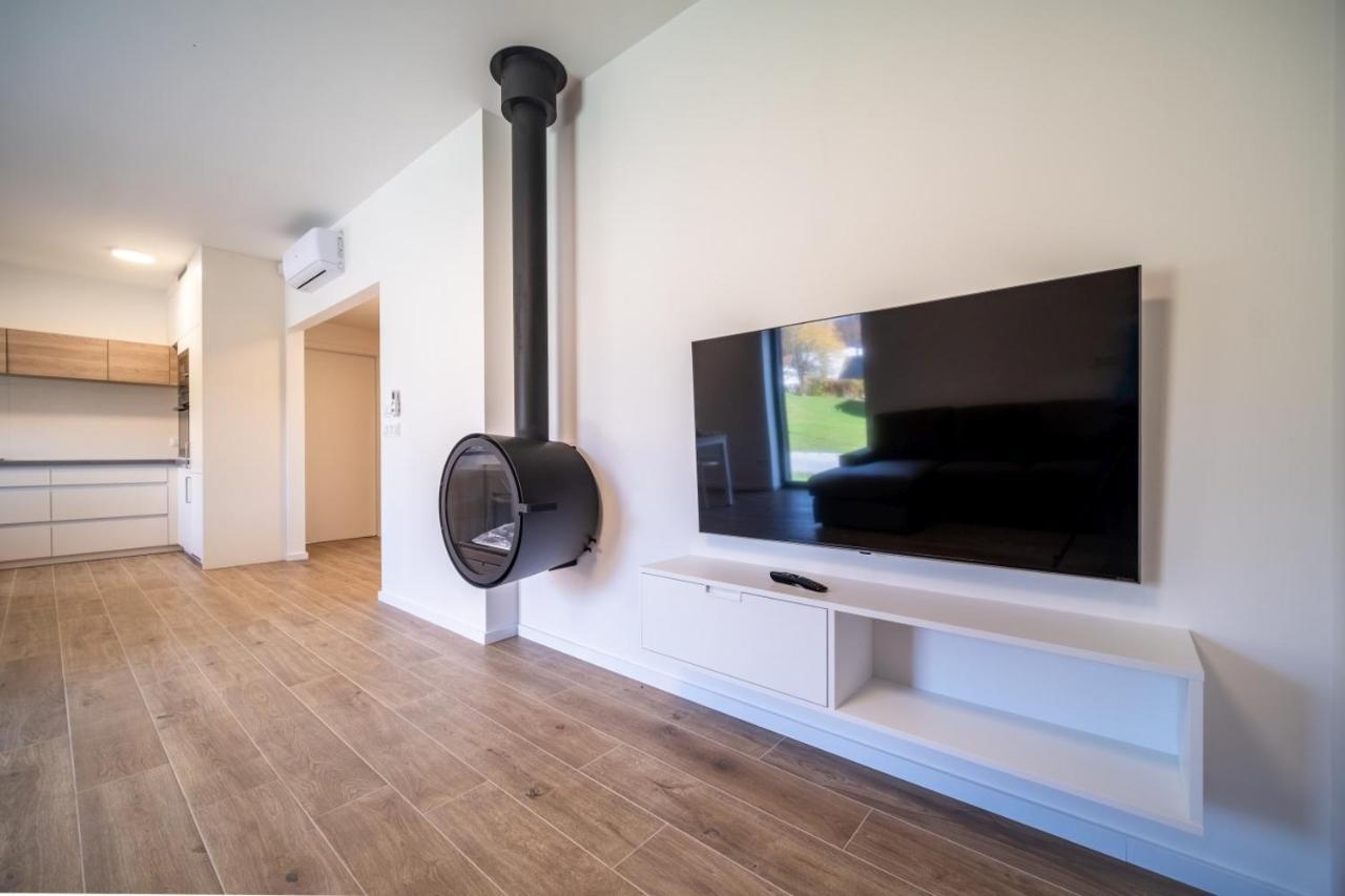 Holiday House U Hajenky 11P Lipno Home 伏尔塔瓦河畔利普诺 外观 照片
