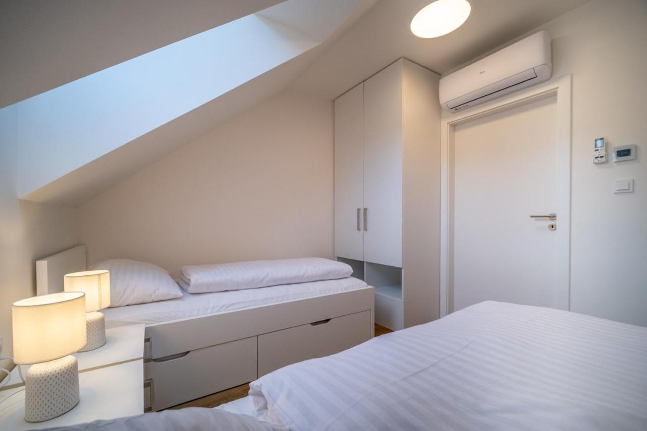 Holiday House U Hajenky 11P Lipno Home 伏尔塔瓦河畔利普诺 外观 照片
